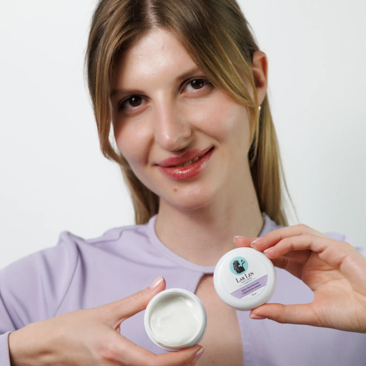 НАТУРАЛЬНИЙ СОНЦЕЗАХИСНИЙ КРЕМ ДЛЯ ОБЛИЧЧЯ з SPF 50 - Зображення 3